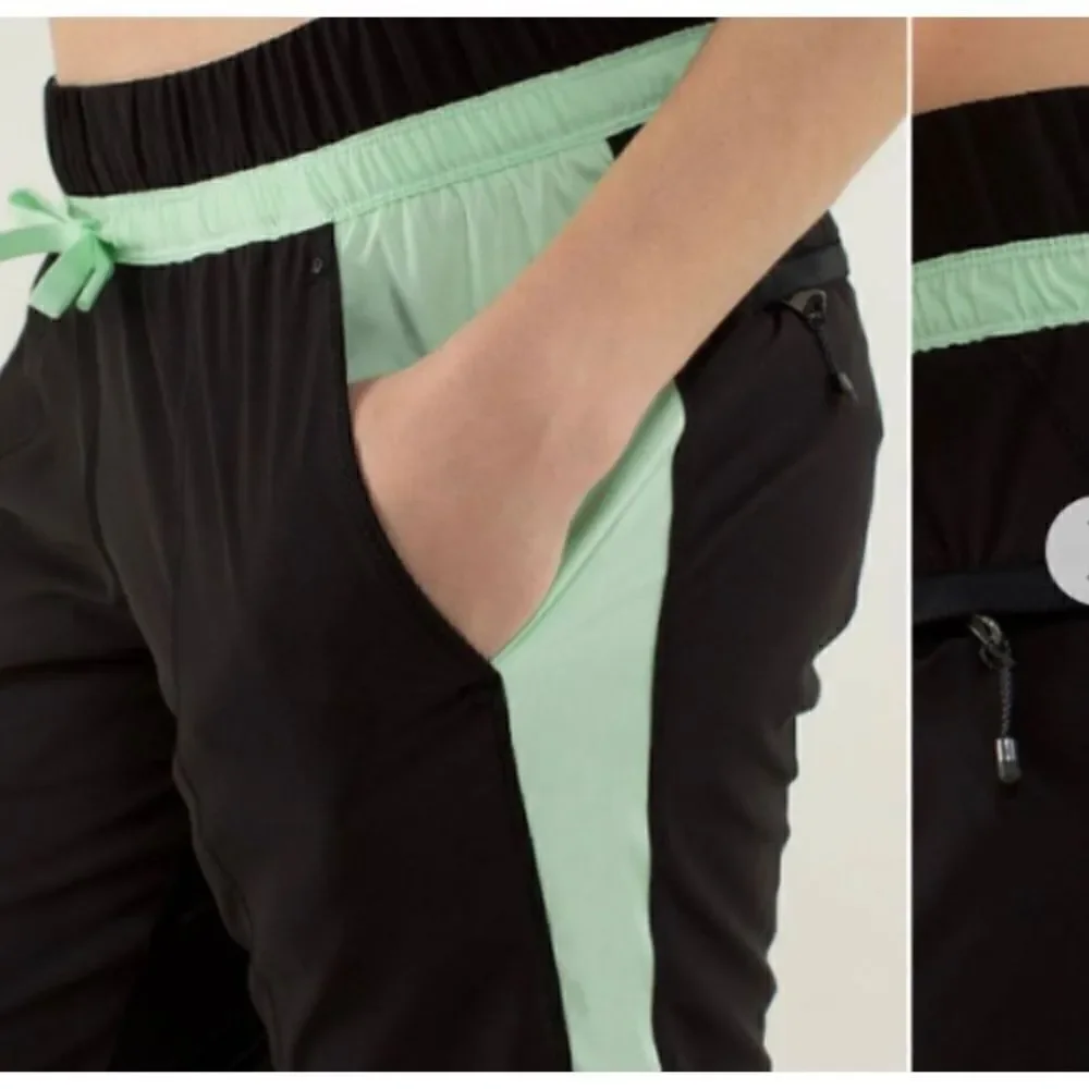 Lululemon mint green/black run bandit track pants size 6